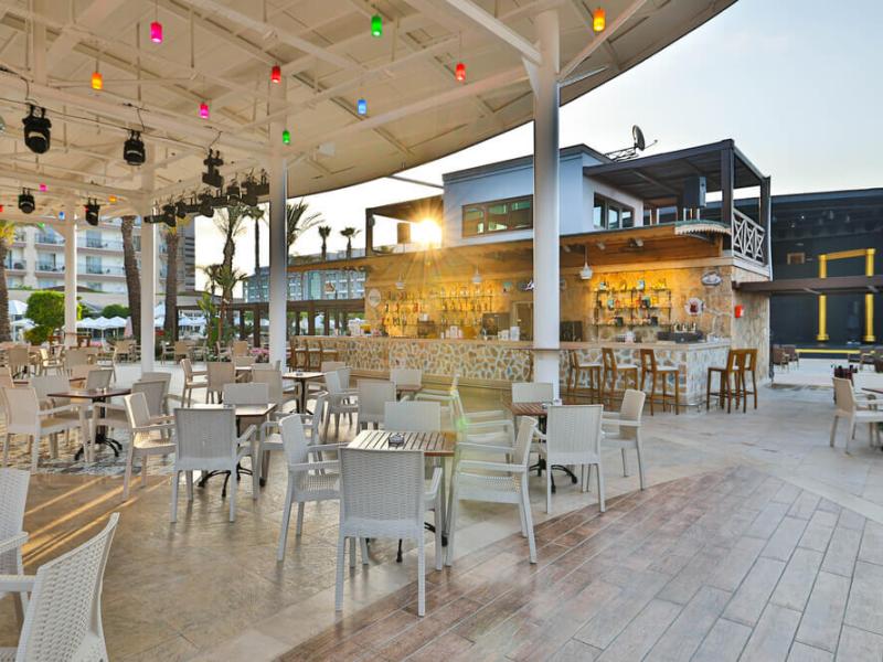 Crystal Family Resort & Spa