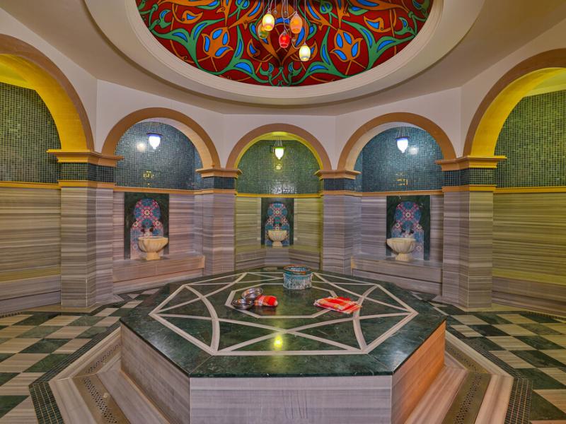 Crystal Family Resort & Spa