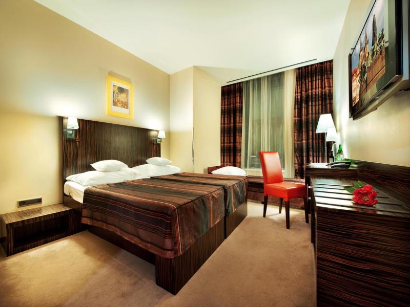 EA Hotel Crystal Palace