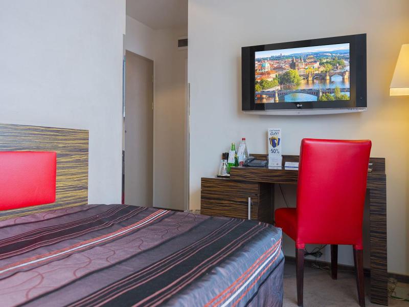 EA Hotel Crystal Palace