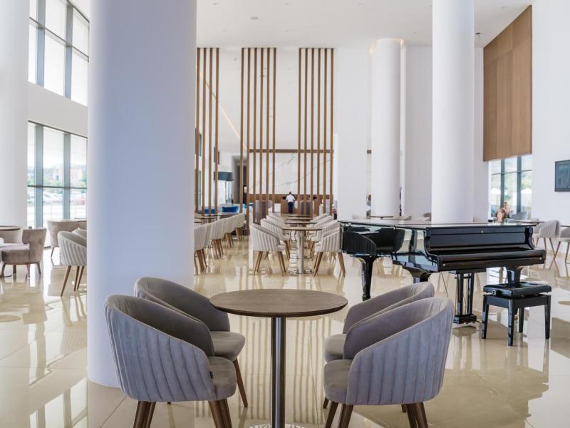 Gennadi Grand Resort