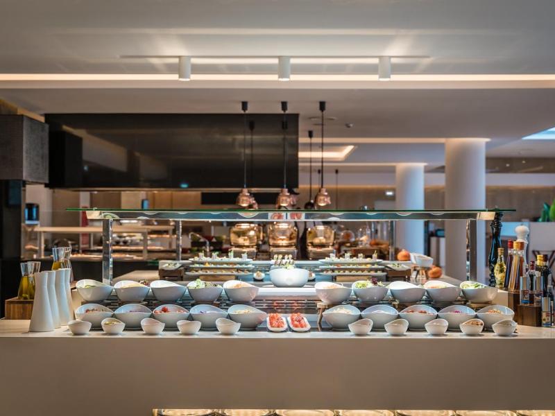 Gennadi Grand Resort