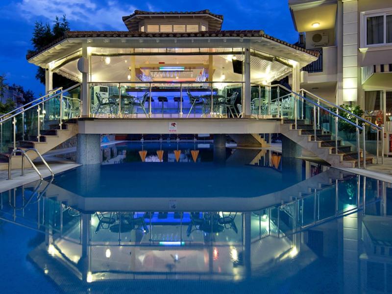 Villa Sun Flower Aparts & Suites Hotel