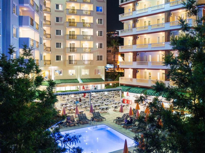 Villa Sun Flower Aparts & Suites Hotel