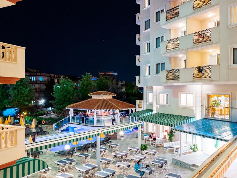 Villa Sun Flower Aparts & Suites Hotel