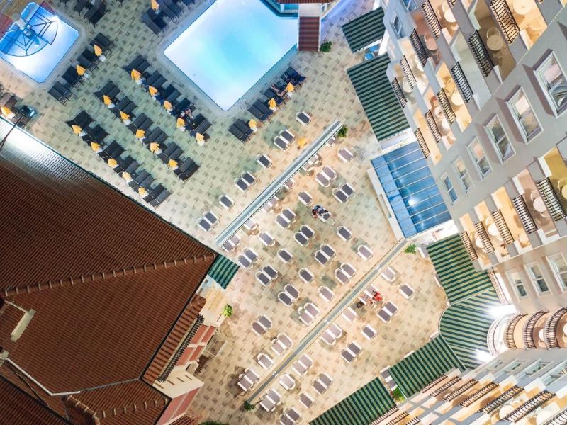 Villa Sun Flower Aparts & Suites Hotel