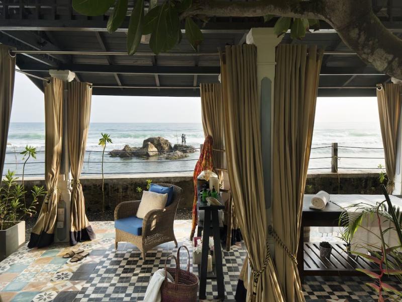 Owl and the Pussycat Hotel