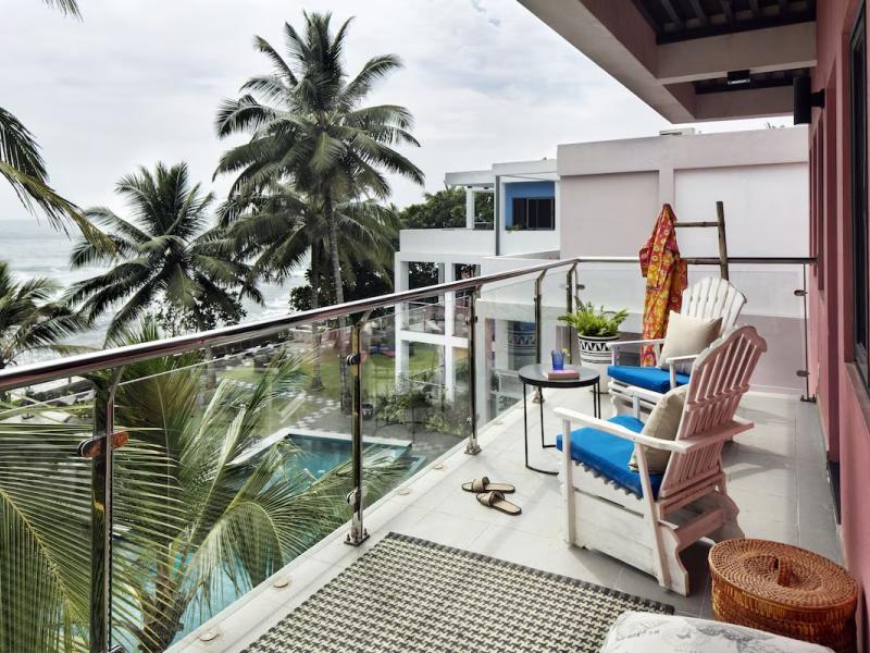 Owl and the Pussycat Hotel