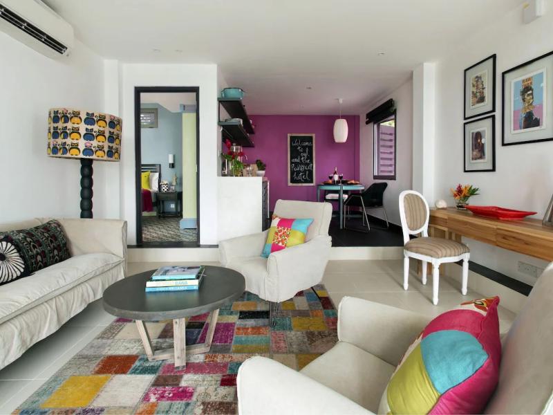 Owl and the Pussycat Hotel