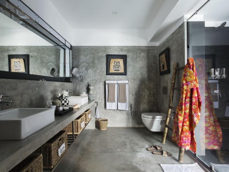 Owl and the Pussycat Hotel