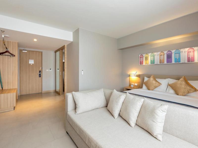 Journeyhub Phuket Patong