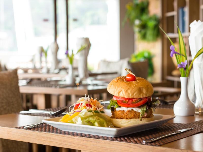 Journeyhub Phuket Patong