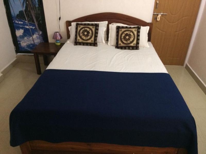 White House Beach Apartments