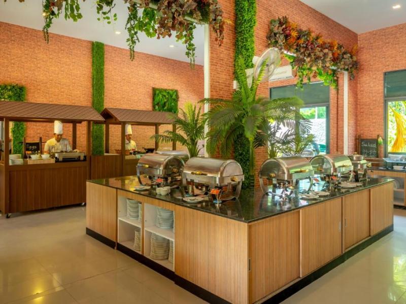 Patong Bay Hill Resort & Spa