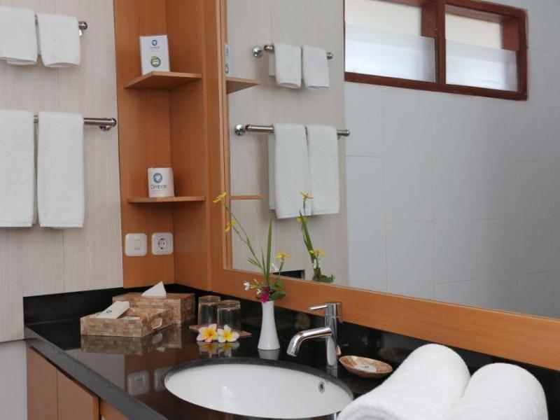 Hotel Ombak Paradise