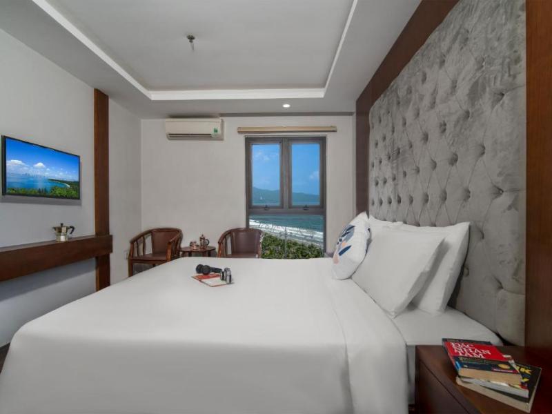 Delicate Hotel