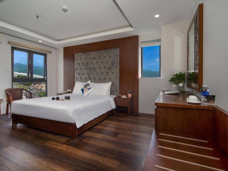 Delicate Hotel