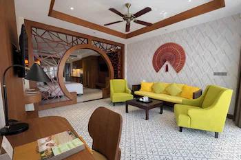 Koi Resort & Spa