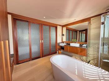 Koi Resort & Spa