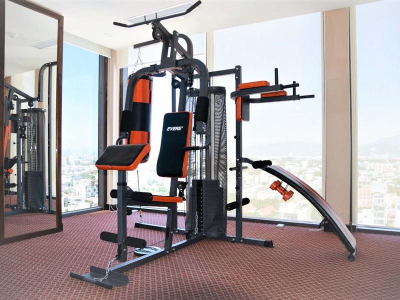 Yarra Ocean Suites Danang