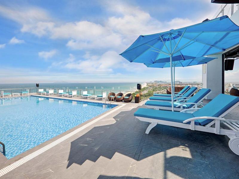 Yarra Ocean Suites Danang