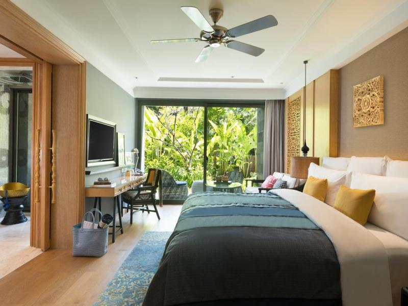 Indigo Bali Seminyak Beach