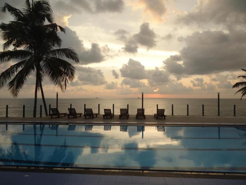 New Ocean Hill Hotel