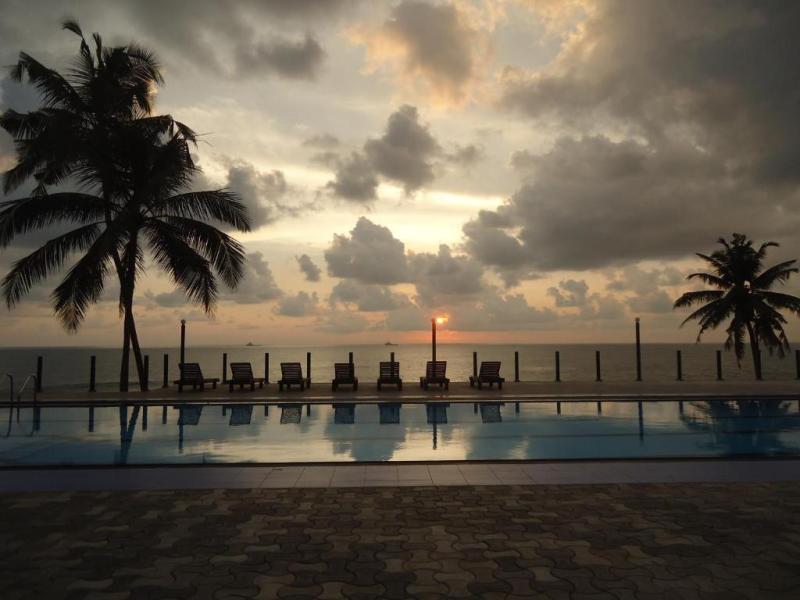 New Ocean Hill Hotel