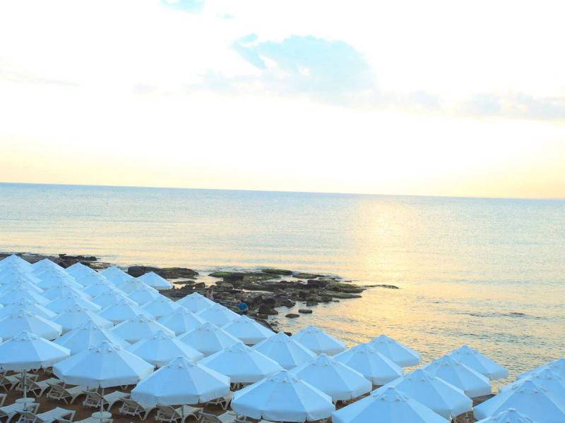 Can Garden Beach Hotel