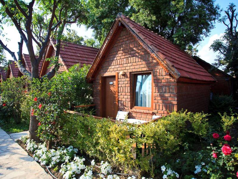 Can Garden Beach Hotel