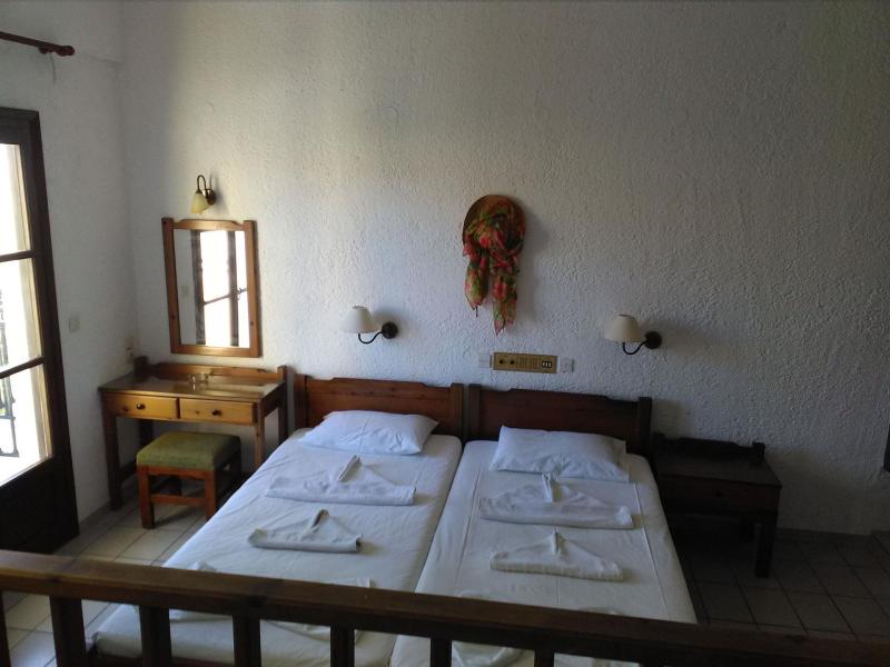 Simplehotel Heronissos Sky