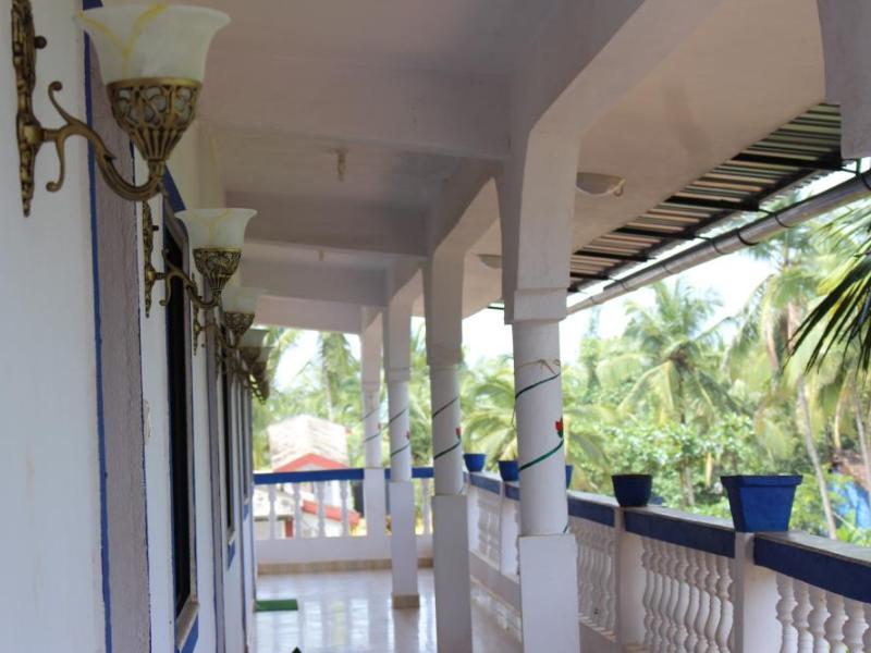 Laxmi Morjim Guest House