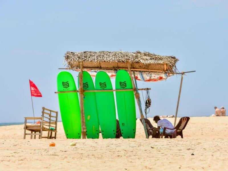 International Beach Hotel & Restaurant