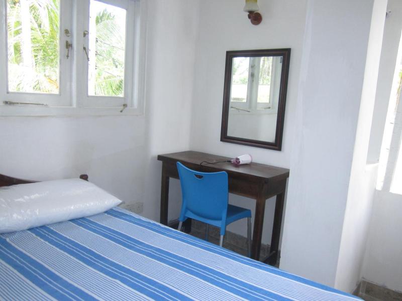 White Surfing Beach Resort