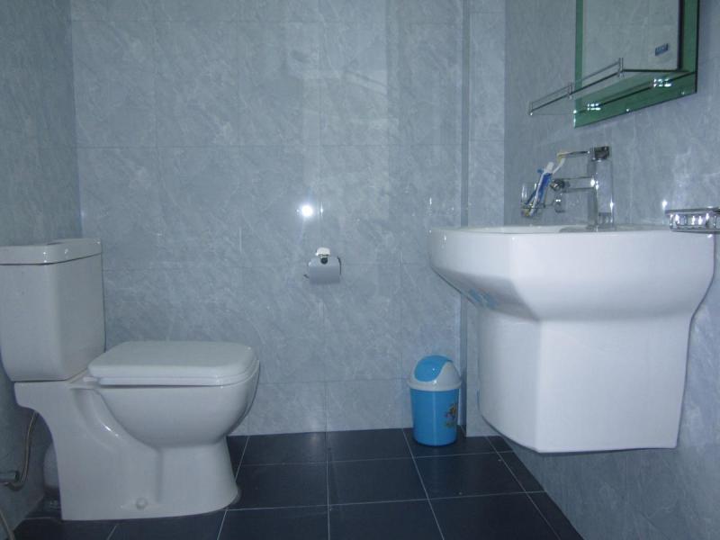 White Surfing Beach Resort