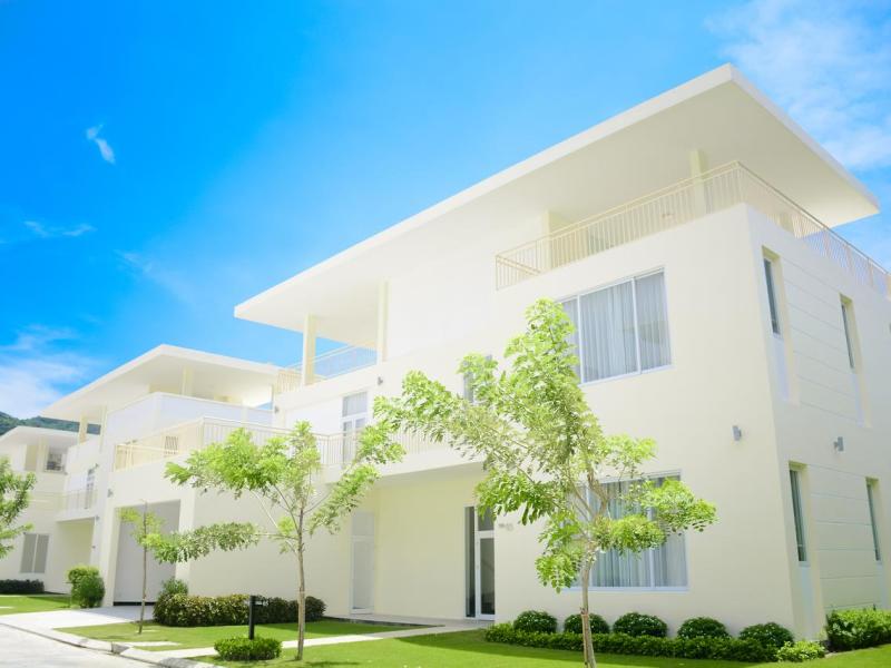 Diamond Bay Golf & Villas