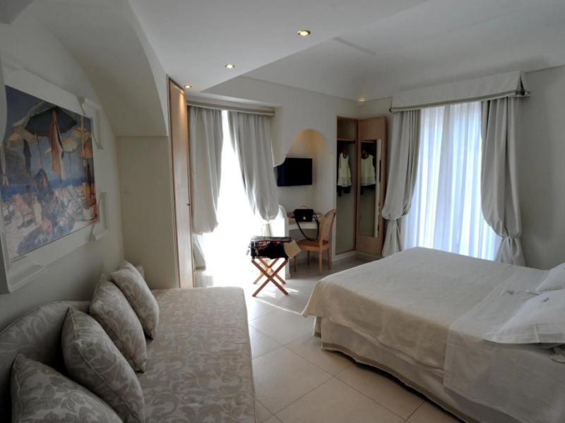 Minori Palace