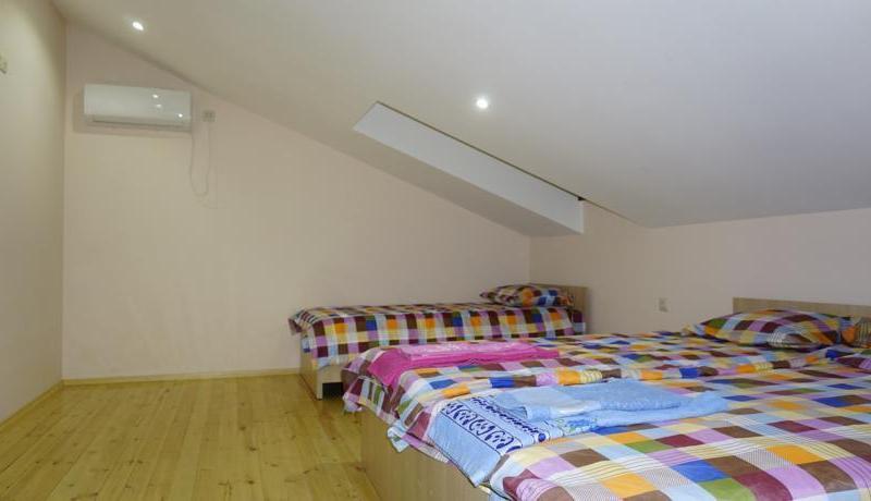 Vakare Hotel
