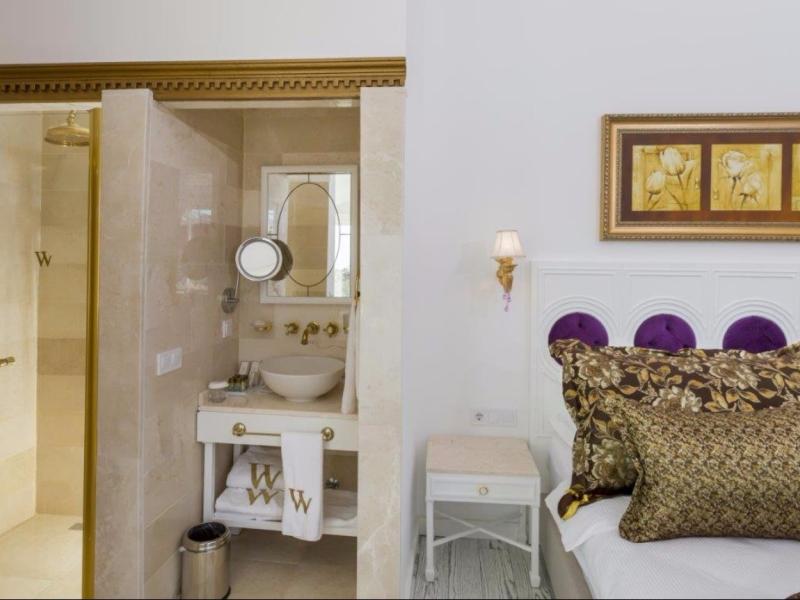 The Wise Boutique Hotel & Spa