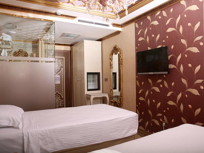 Laleli Blue Marmaray