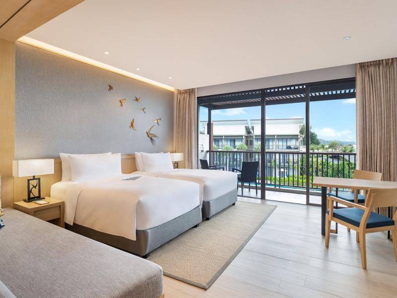 Le Meridien Khao Lak Resort & Spa