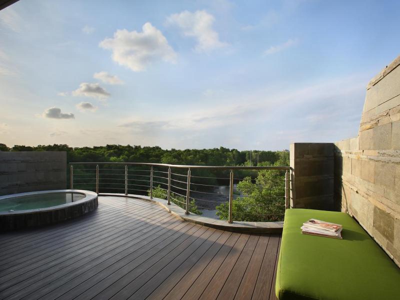 The Crystal Luxury Bay Resort Nusa Dua