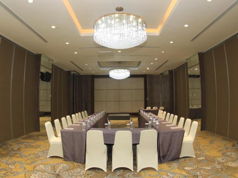 The Crystal Luxury Bay Resort Nusa Dua