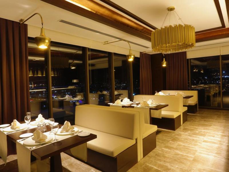 Grand Harilton Hotel