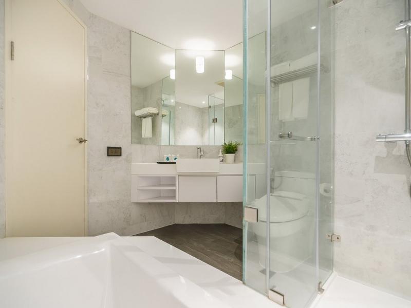 Arden Hotel & Residence