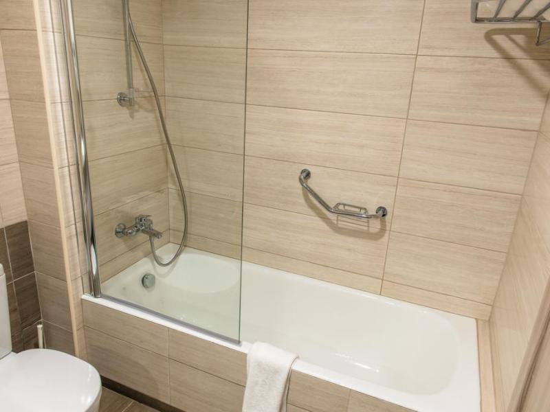 Cynthiana Beach Hotel