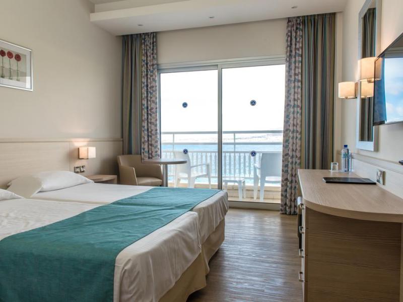 Cynthiana Beach Hotel