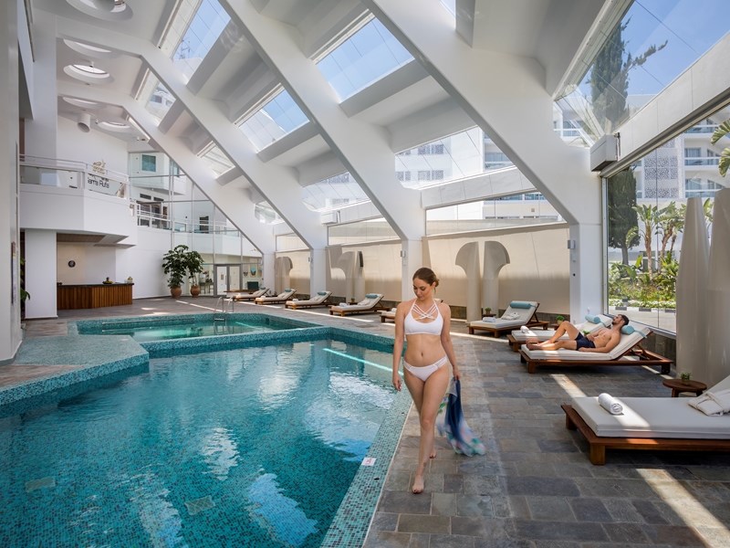 Leonardo Plaza Cypria Maris Beach Hotel & Spa