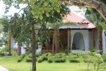 Isabella Resort