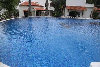 Isabella Resort